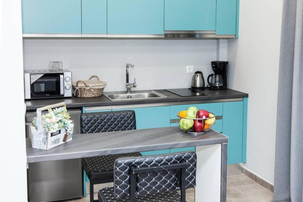 E Spacious Cornered Brand New Studio Apartment E Athens Ngoại thất bức ảnh